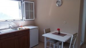 horizon apartments corfu-studio kitchen
